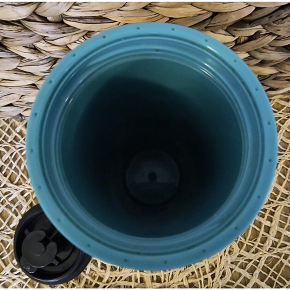 Starbucks Tall Christmas Tree w/ Presents Travel Mug, Plastic, 16 Ounce, EUC - Picture 9 of 10